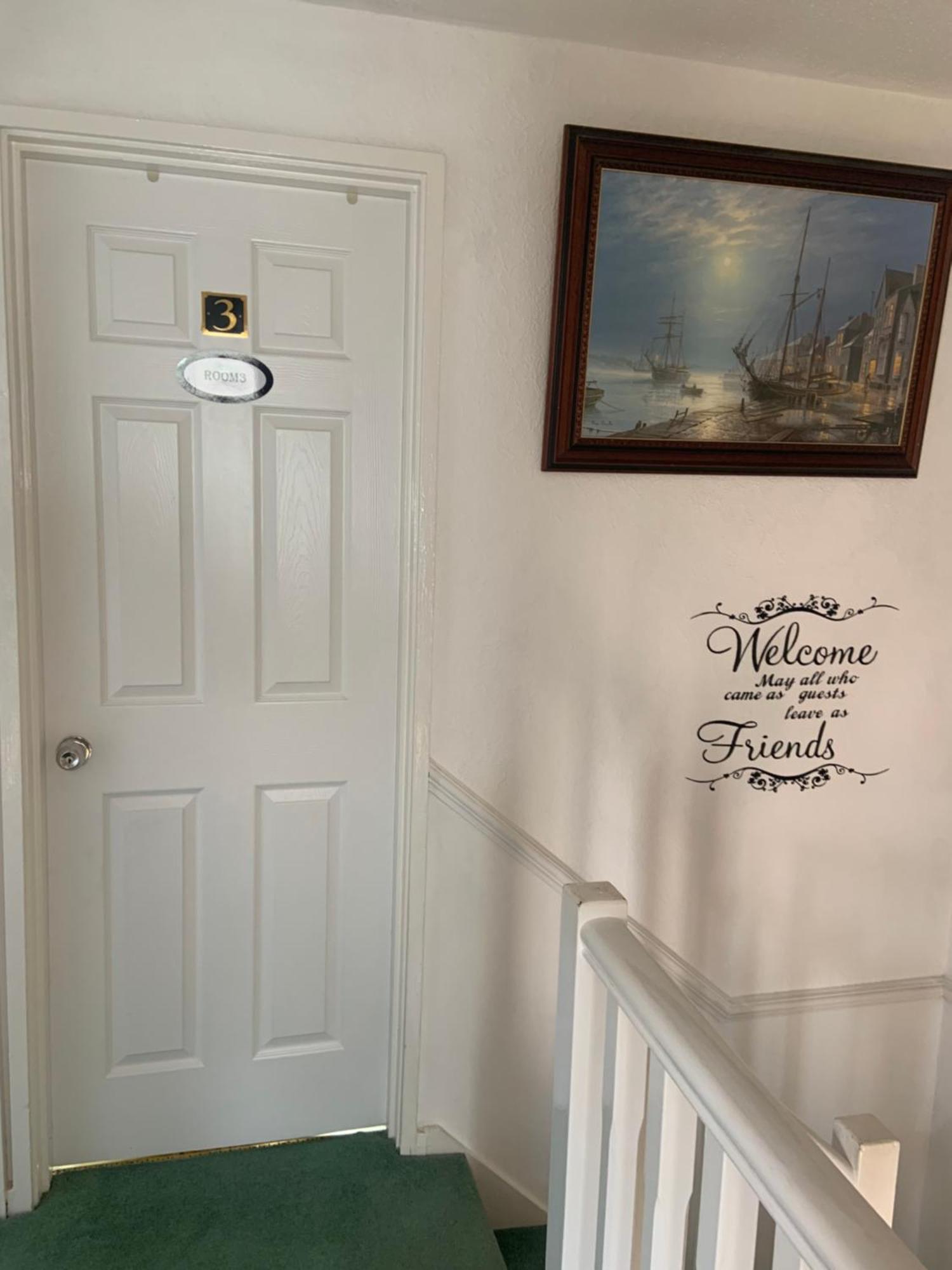 Enjoy Your Stay At Chorley Road Дройтуич Номер фото